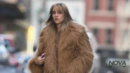 suki waterhouse keeps '70s glam rock alive in winter chic