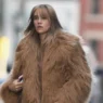 suki waterhouse keeps '70s glam rock alive in winter chic