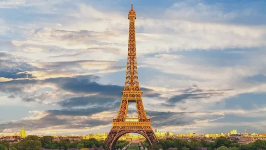 top 5 places to stay in paris with stunning eiffel tower views